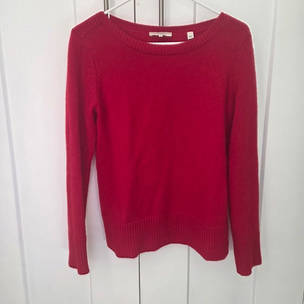 Vince %100 Cashmere Red Crew Neck Sweater XS